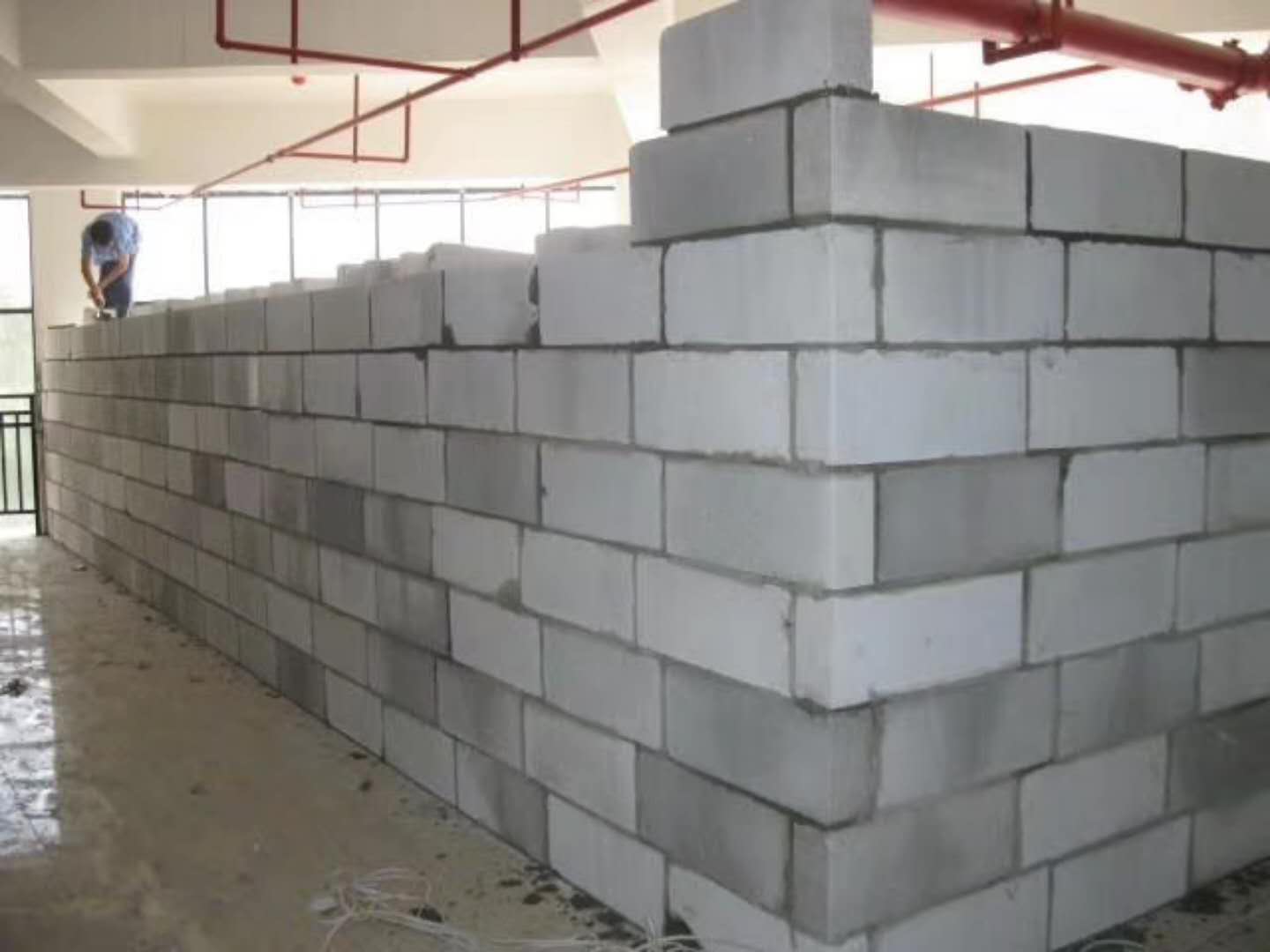 大英蒸压加气混凝土砌块承重墙静力和抗震性能的研究